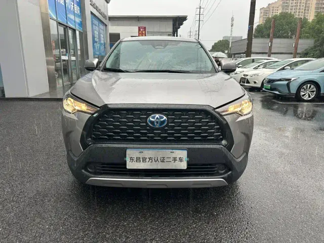 Toyota Corolla Cross — Фото автомобиля 4