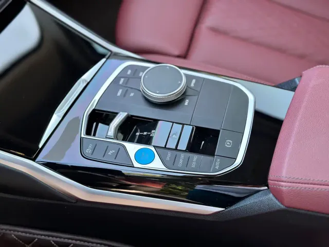 BMW i3 — Фото автомобиля 10