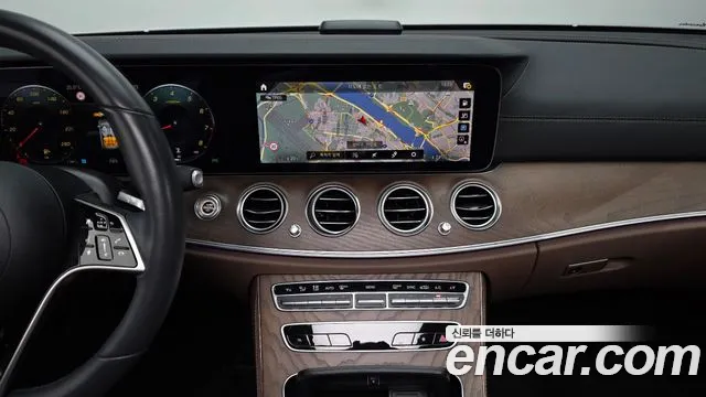 Mercedes-Benz E-Class W213 — Фото автомобиля 20