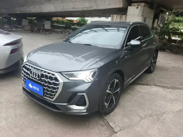 Фотография автомобиля — Audi Q3