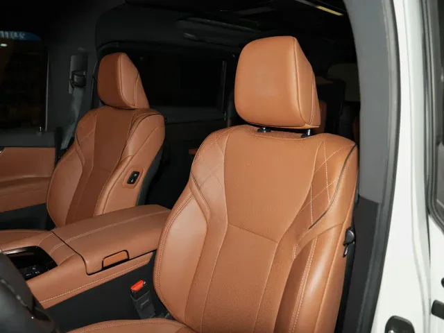 Toyota Alphard — Фото автомобиля 16