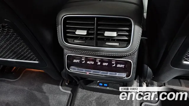 Mercedes-Benz GLE-Class — Фото автомобиля 26