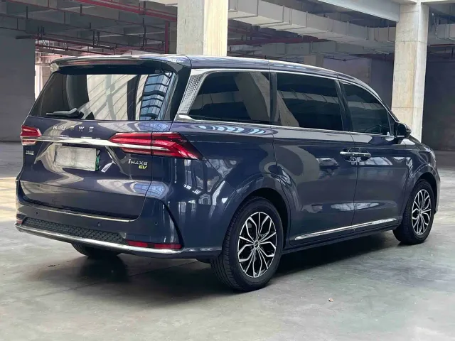 Roewe iMAX8 — Фото автомобиля 2