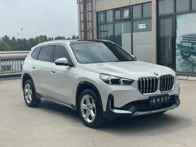 BMW X1 — Фото автомобиля 3