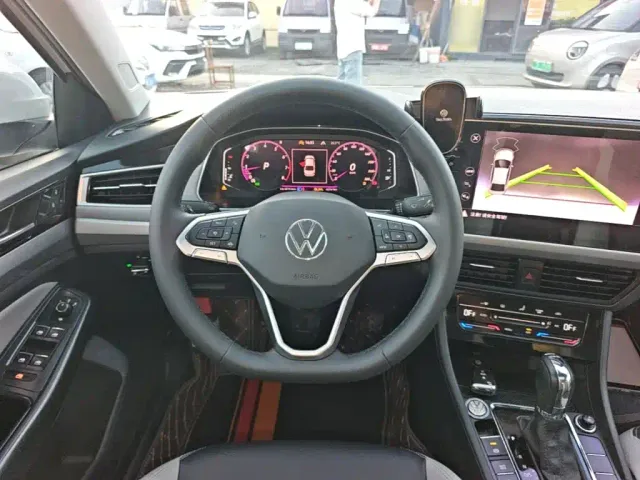 Volkswagen Bora — Фото автомобиля 10