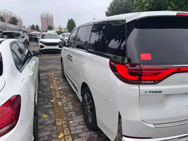 GAC Trumpchi M8 — Фото автомобиля 5