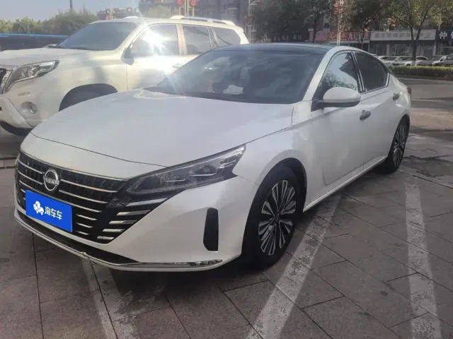 Фотография автомобиля — Nissan Teana