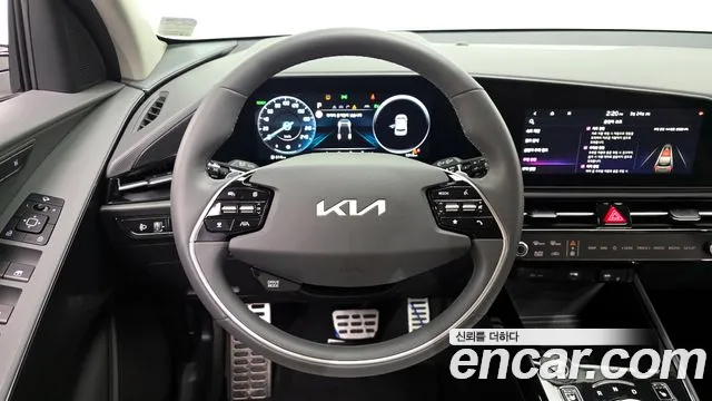 Kia Niro The All New Niro Signature — Фото автомобиля 13