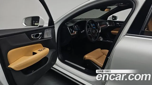 Вольво S60 S60 третьего поколения B5 Ultimate Bright — Фото автомобиля 9