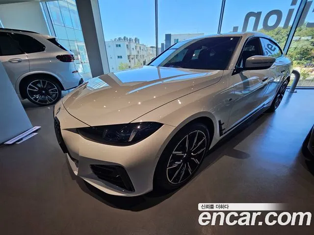 Фотография автомобиля — BMW 4 Series G22
