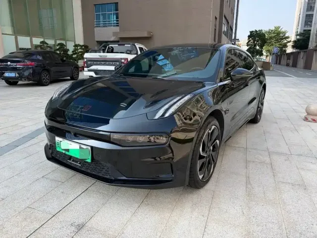 Фотография автомобиля — Zeekr 001