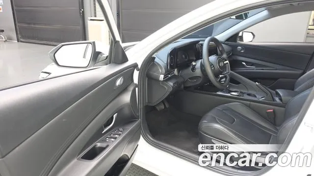 Hyundai AVANTE Новый Avante (CN7) — Фото автомобиля 9