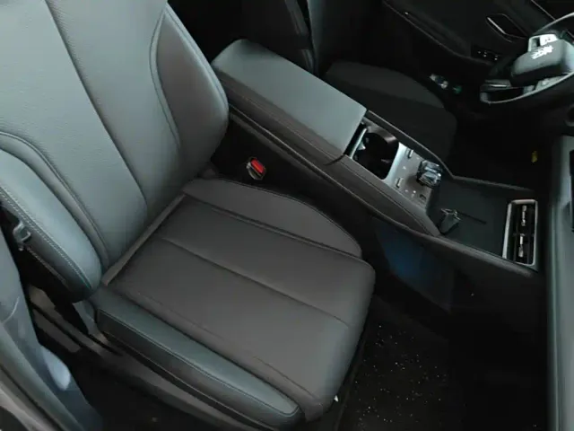 BYD Qin L — Фото автомобиля 24