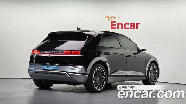 Hyundai Ioniq 5 — Фото автомобиля 2