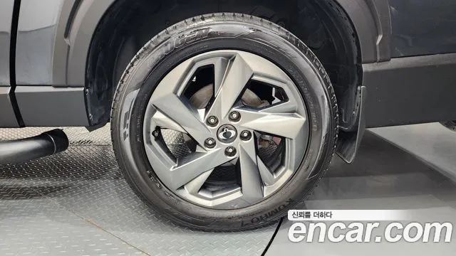 KG_Mobility_Ssangyong Rexton Новый Rexton Sport Khan Дизель 2.2 4WD — Фото автомобиля 17