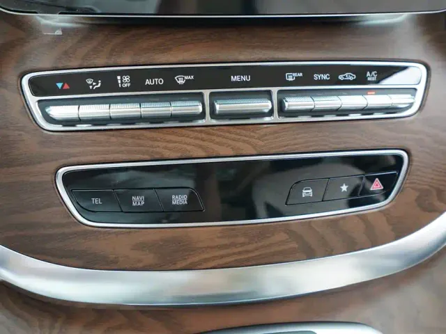 Mercedes-Benz V-Class — Фото автомобиля 10