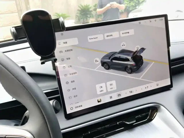 Geely Galaxy E5 — Фото автомобиля 12