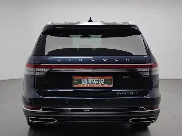 Lincoln Aviator — Фото автомобиля 4