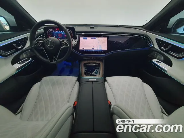 Mercedes-Benz E-Class — Фото автомобиля 5