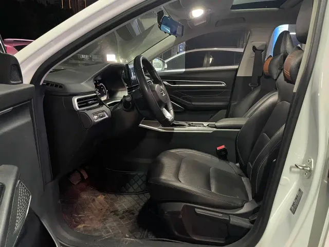 Geely Emgrand — Фото автомобиля 5