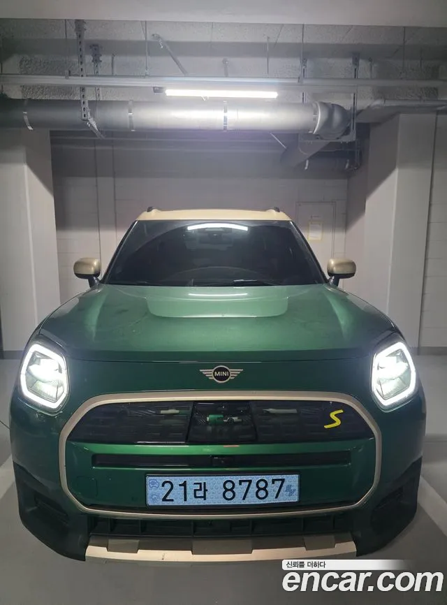 MINI Countryman Electric 3rd Gen — Фото автомобиля 3