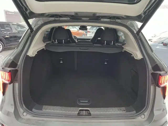 Lynk & Co Lynk & Co 01 2021 2.0TD 2WD Pro — Фото автомобиля 18