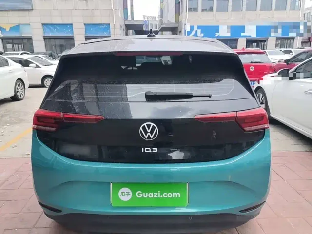 Volkswagen ID.3 — Фото автомобиля 5