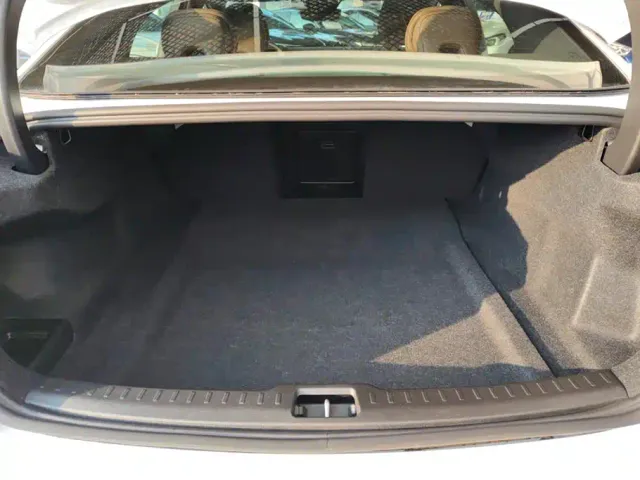 Volvo S60 — Фото автомобиля 4