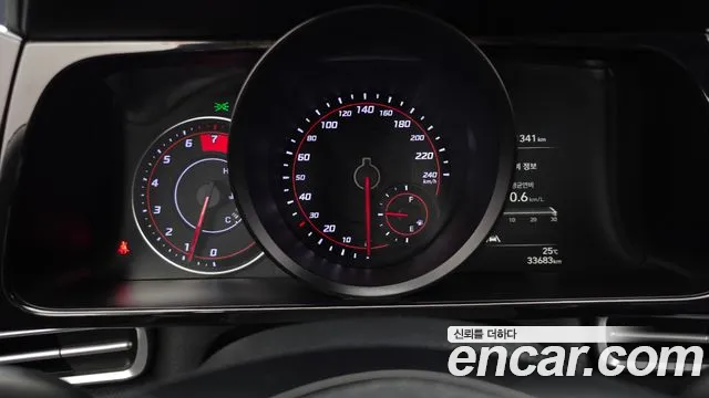 Hyundai Avante CN7 — Фото автомобиля 11