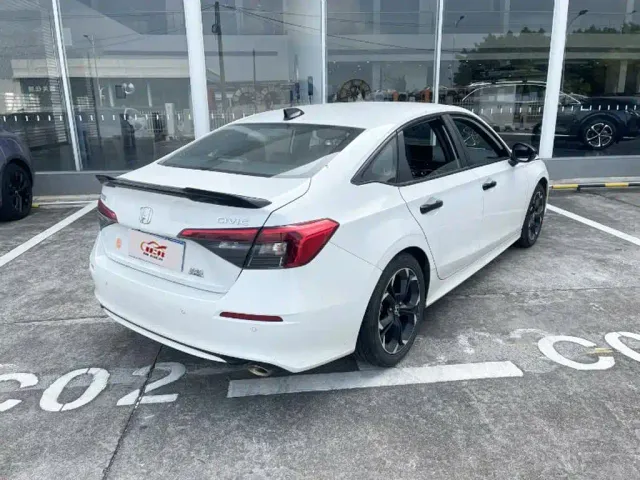 Honda Civic — Фото автомобиля 2