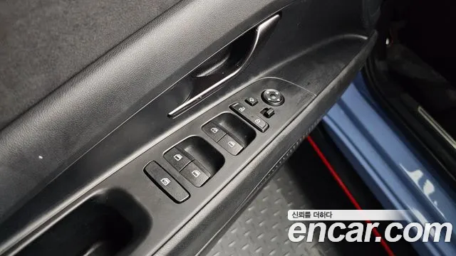 Hyundai AVANTE — Фото автомобиля 24