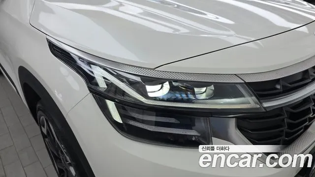 Kia Seltos Новый Seltos Бензин 2.0 2WD — Фото автомобиля 20