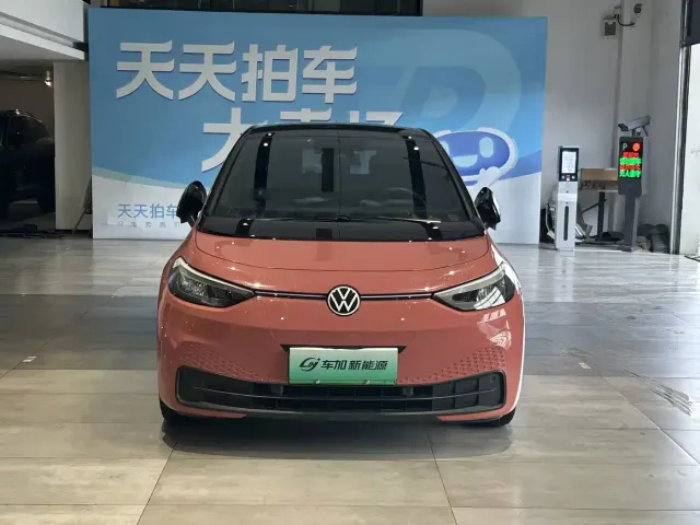 Volkswagen ID.3 — Фото автомобиля 2