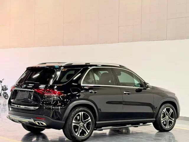Mercedes-Benz GLE-Class — Фото автомобиля 11