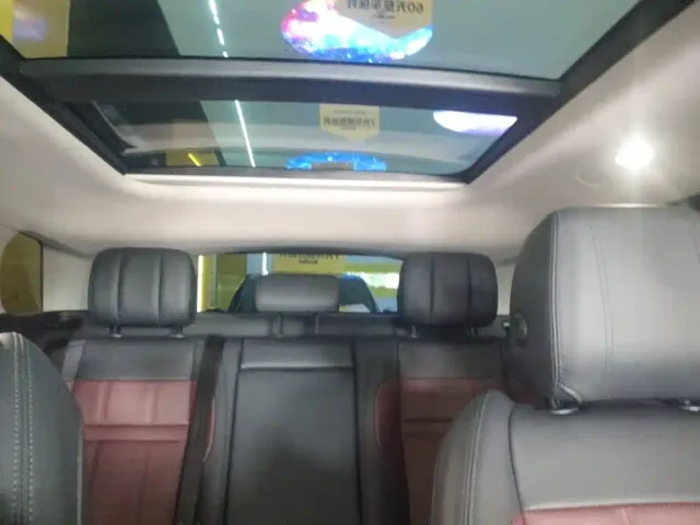 Land Rover Range Rover Evoque — Фото автомобиля 17