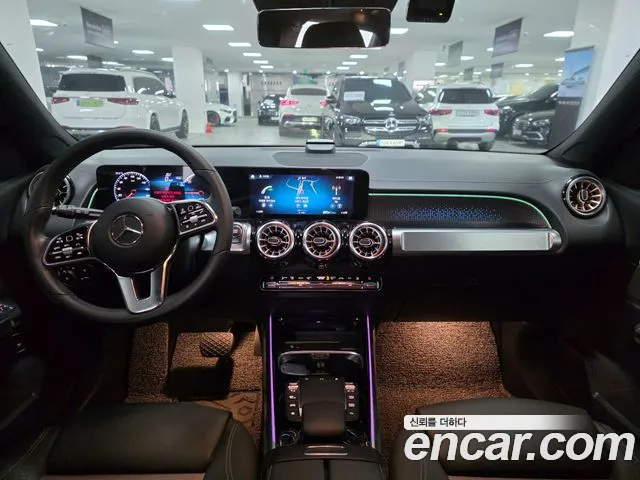 Mercedes-Benz EQB — Фото автомобиля 7