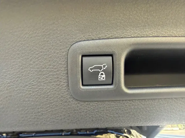 Toyota Sienna — Фото автомобиля 16
