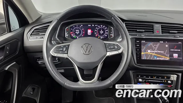 Volkswagen Tiguan — Фото автомобиля 13