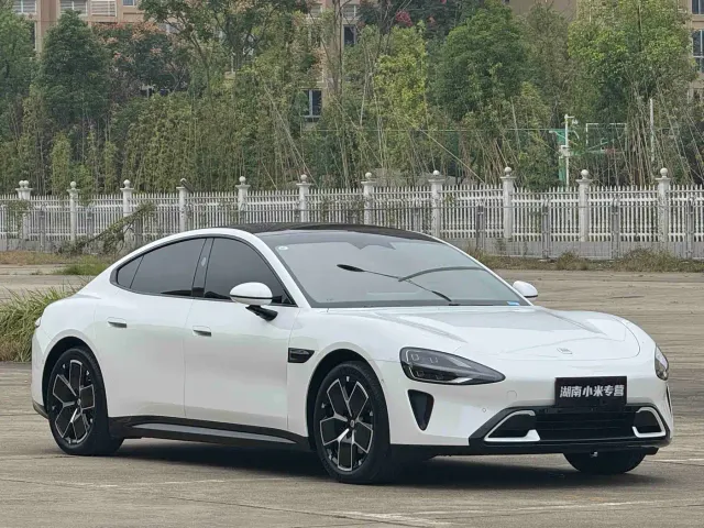 Xiaomi SU7 — Фото автомобиля 3