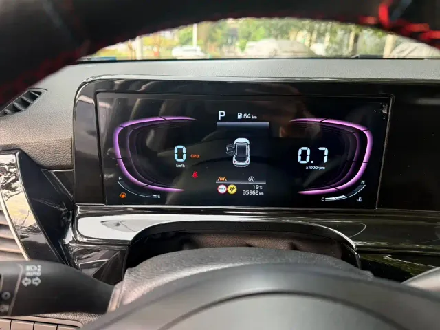 Kia Seltos — Фото автомобиля 7