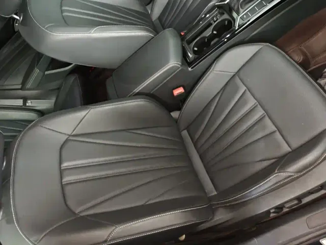Volkswagen Passat — Фото автомобиля 24
