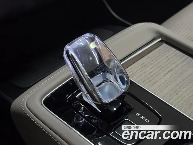 Volvo XC90 — Фото автомобиля 9