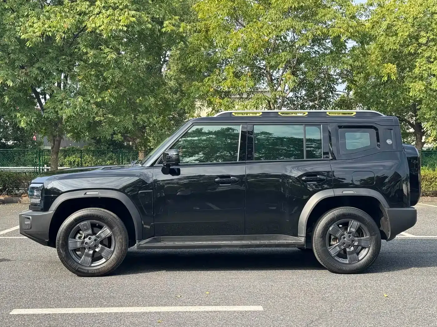 Jetour Jetour Traveler 2023 Model 1.5T 2WD Discovery PRO — Фото автомобиля 2