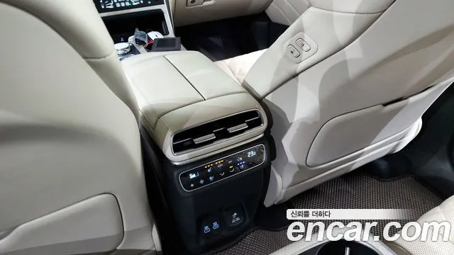 Genesis GV80 — Фото автомобиля 19
