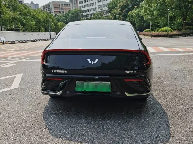 Wuling Starlight — Фото автомобиля 8