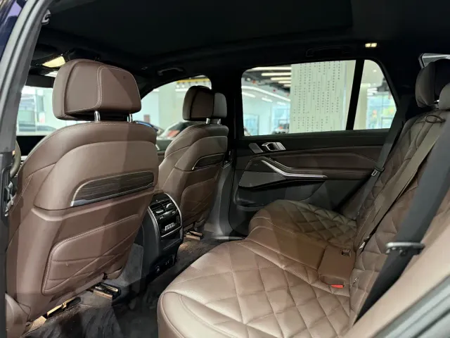 BMW X5 — Фото автомобиля 7
