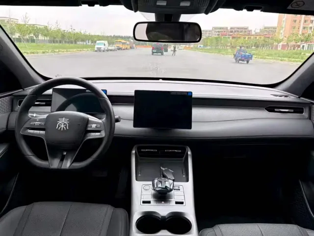 BYD Qin PLUS — Фото автомобиля 4