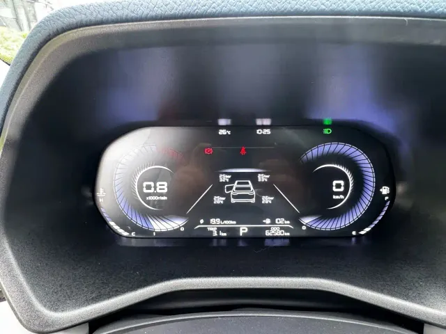 Geely Emgrand — Фото автомобиля 18
