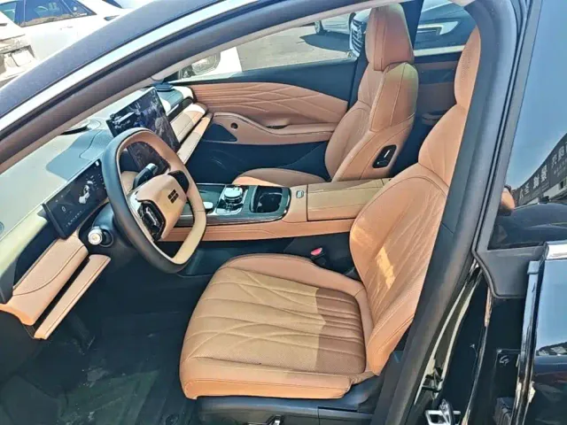 Geely Galaxy Xingyao 8 — Фото автомобиля 14