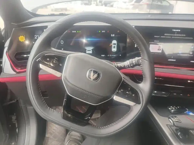 Changan X5 Plus — Фото автомобиля 10